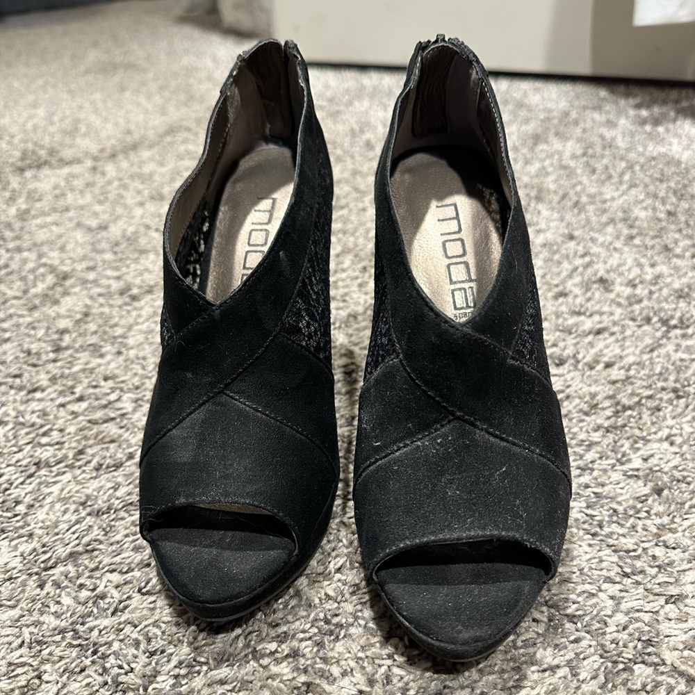 Black peep toe heels